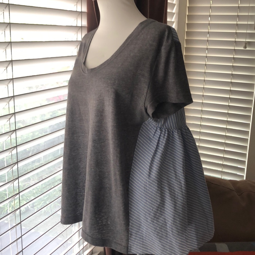 Anthropologie loose V neck top - size Small
